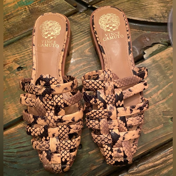 Vince Camuto Cresetia Woven Leather Mule Flat In Sandstone Animal Print - Picture 4 of 9